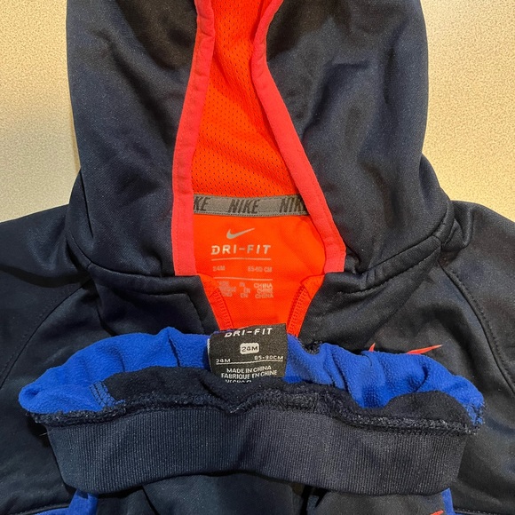 Nike Toddler Outfit - Picture 2 of 2